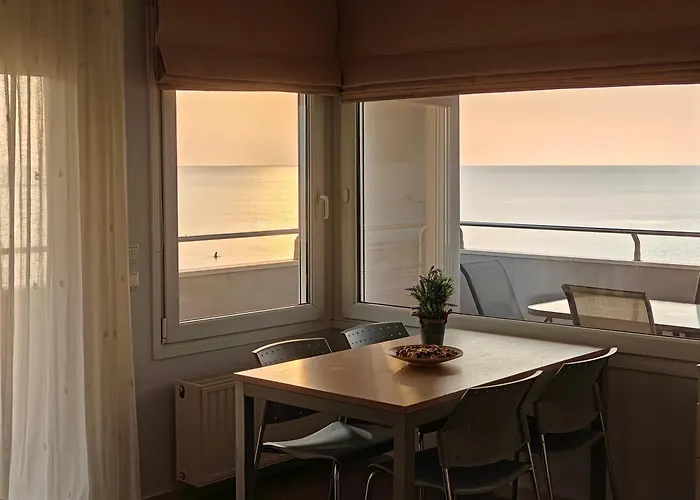 Apartamento Salty Breeze Supreme Beachfront Apartment-supreme With Free Parking