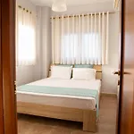 Salty Breeze Supreme Beachfront Apartment-supreme With Free Parking * Peraía
